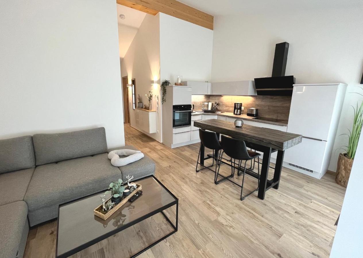 Palais Karl-Theodor Appartement Rotta Kamer foto