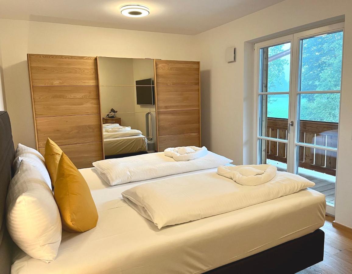 Palais Karl-Theodor Appartement Rotta Kamer foto